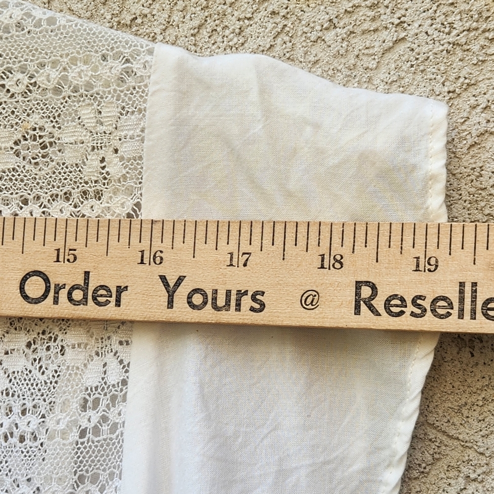 AMERICAN EAGLE Women's Romper Small White Lacy Y2K Shorts Vampire Diaries - Picture 10 of 12